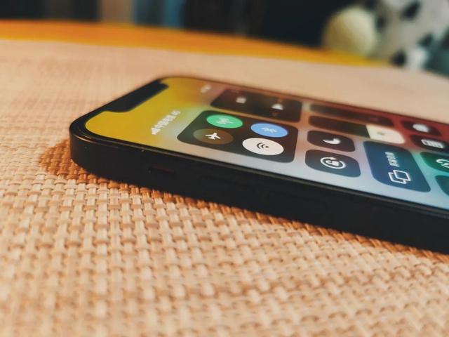 iphone12|256GB版本的iPhone12上手5天后：有一说一，聊聊心里话！