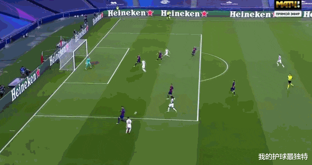 巴塞罗那|梅西陷入绝望！巴萨9分钟崩盘连丢3球 主帅却翘着双手一言不发