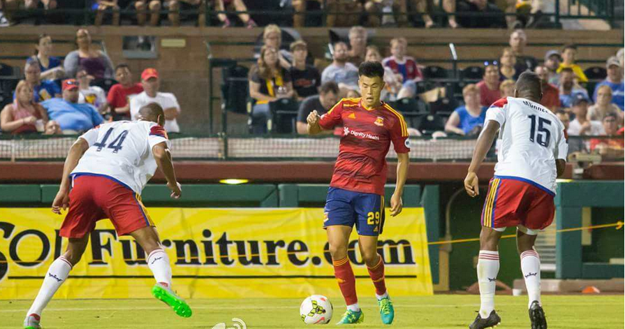 「国足」比归化球员更耀眼！中甲本土王两球定乾坤，国足早该给他机会！