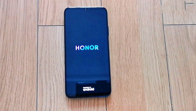 荣耀|用了就回不去？荣耀大屏机型开始松动价格，还有天玑800+双模5G