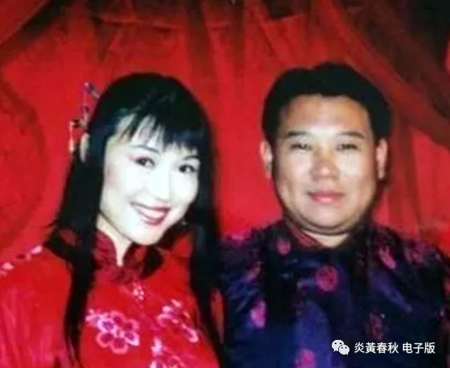 郭德纲|与最穷郭德纲离婚，丢弃郭麒麟远走日本，无情的胡中惠如今怎样了