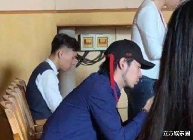 「高天鹤」被仝卓连累？高天鹤被天天向上裁掉最新海报，粉丝爆出真实原因！