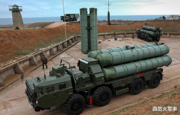 印度|比土耳其还墙头草的国家,莫迪刚送上保护费,军机就连夜抵达印度