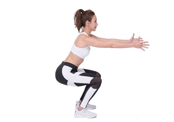 「深蹲」4个超实用的腿部训练, 让你快速把腿练强壮