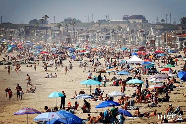 #美国#局长警告被当成耳边风！美国民众报复性出游，疫情反弹已成定局