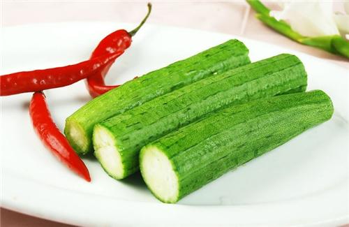 米线▲出汗多，一定要多喝这个蔬菜汤，口味清淡，很适合夏天