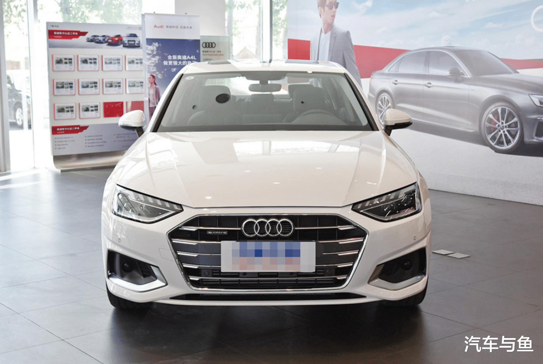 奥迪A4L|奥迪终于“良心了”，A4L跌至20万出头，刚买的迈腾不香了