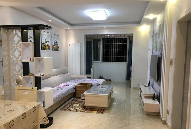 |表弟的新房装修完工,全套装修含家具花了10万,效果还真不赖