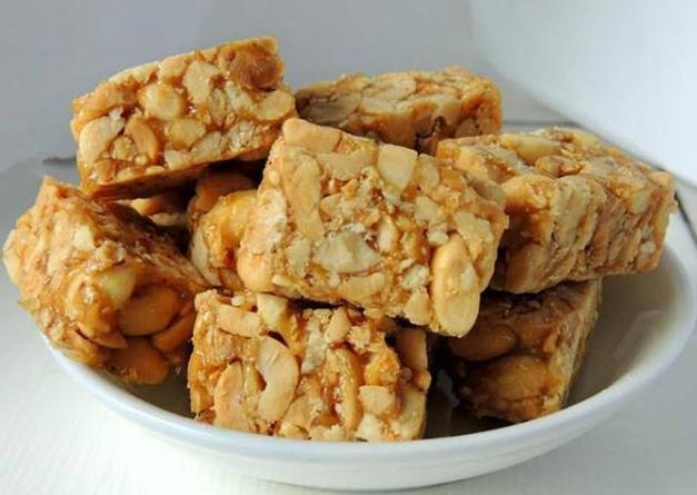 花生酥▲花生酥在家亲手做,酥脆美味营养好,做法简单孩子很爱吃