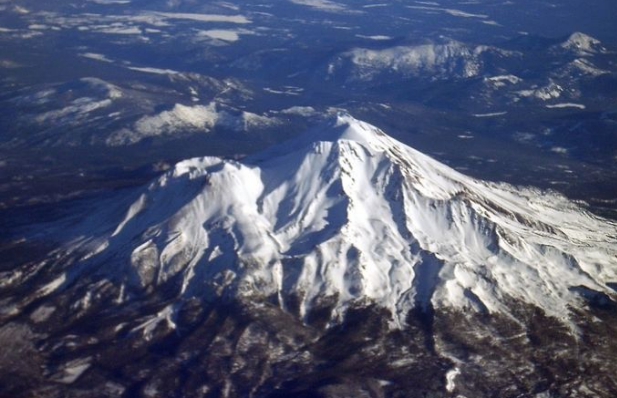 珠穆朗玛峰@比珠峰高1359米的山，为啥却不是世界第一？说出来你可能不信