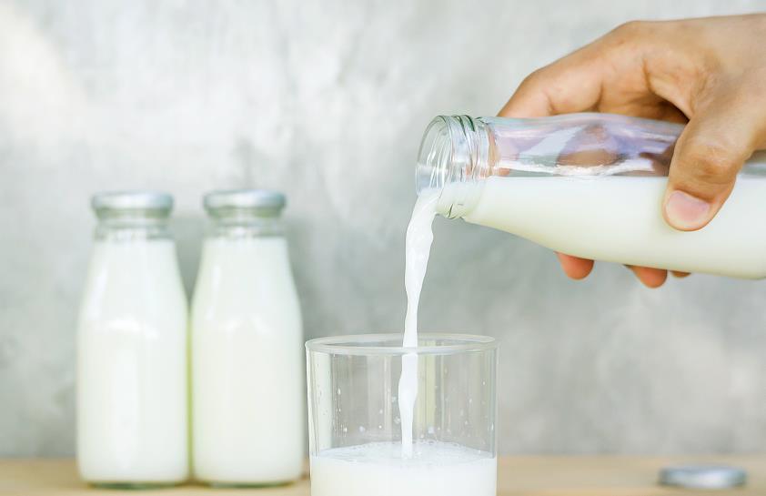 「呼吸道感染」每天喝一杯牛奶，和不喝牛奶的人有什么区别？