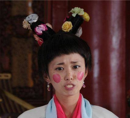 迪丽热巴:换发型如换脸:杨颖难翻车,迪丽热巴惊艳,看到杨超越,太吓人了