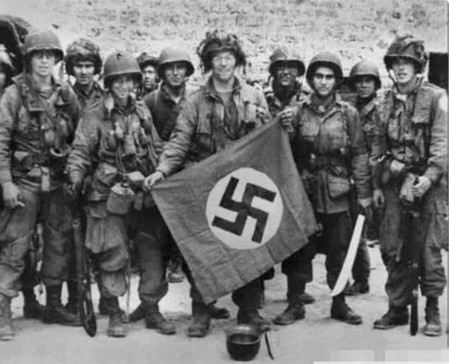 教堂|二战最强“装死兵”，挂教堂上躲过一劫，没想这一挂就是76年