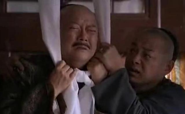 #秦始皇#和珅临死前打开乾隆给他的保命符，他为何一脸黑线，转身上吊了