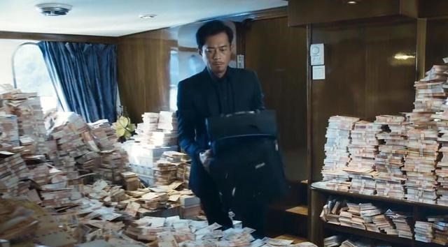 周润发|捧上神坛的演技 吹嘘过头的节俭 捐款活动从未有过名字的一代影帝