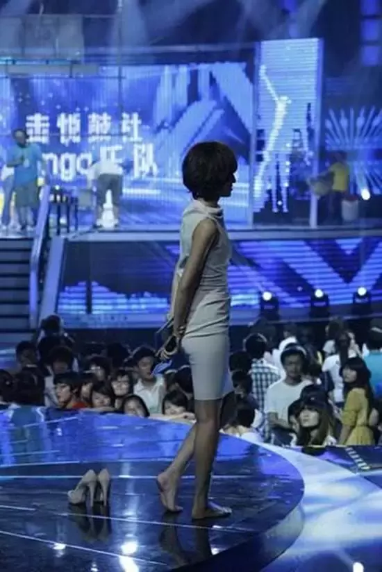 朱丹|39岁朱丹待产却被疑婚姻不幸？入院不见老公周一围，他只是不爱秀