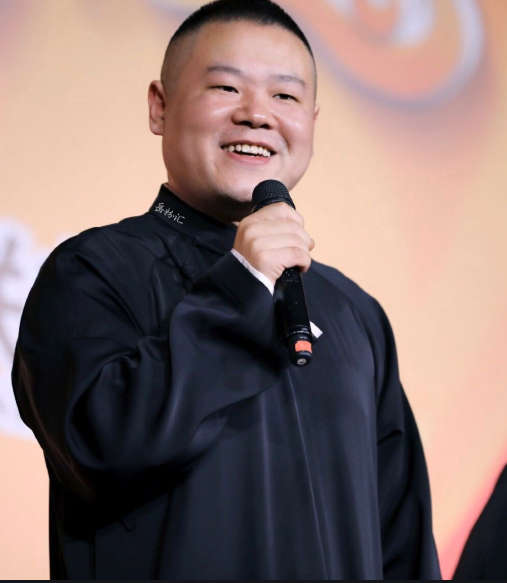 岳云鹏|岳云鹏晒自己高考成绩702分,本名意外曝光,却被大家说算错了分