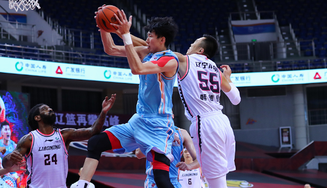 韩德君|辽篮119-113新疆!总分2-0挺进决赛,周琦18+11,韩德君35+20