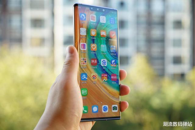 华为:华为出狠招,Mate30Pro沦为“清仓价”,网友:还是等到了!