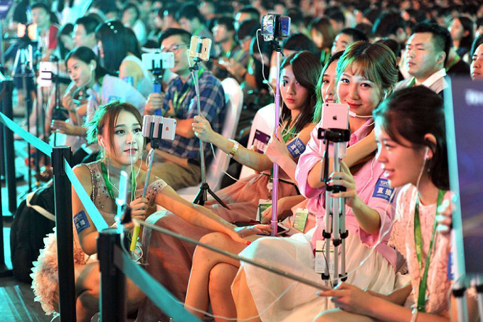 5G|曾经辉煌的花椒直播，为什么最终还是没做起来？