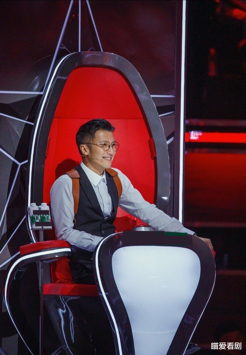 李宇春|《中国好声音》二期依旧缺亮点，难见“四转”，李宇春基本无点评