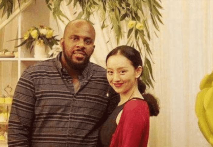 释小龙|小时候因长得太美迷倒释小龙，长大后嫁黑人生子，今颜值一言难尽