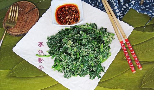 青菜|看老俩口的晚餐,1把青菜,在朋友圈火了,这吃法也太美了吧