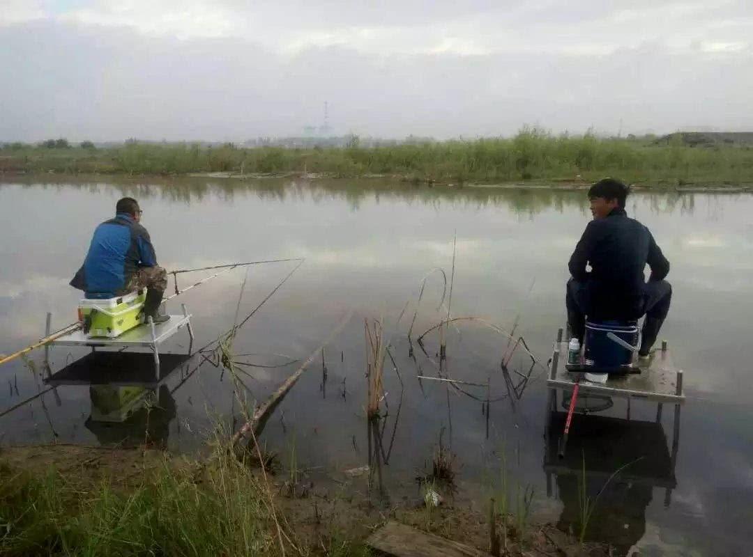 |野钓常备一盒避孕套，别害羞，有3个重要用途与钓鱼人最相关