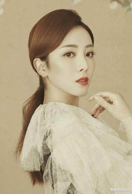 李思思|央视主持李思思，被“嫁”60岁老头，孩子生2个了，老公才现身