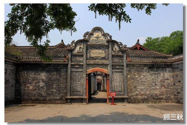 「」刘文彩五姨太：酒席草率不光彩，婚后却被宠上天，晚年仍念老头子