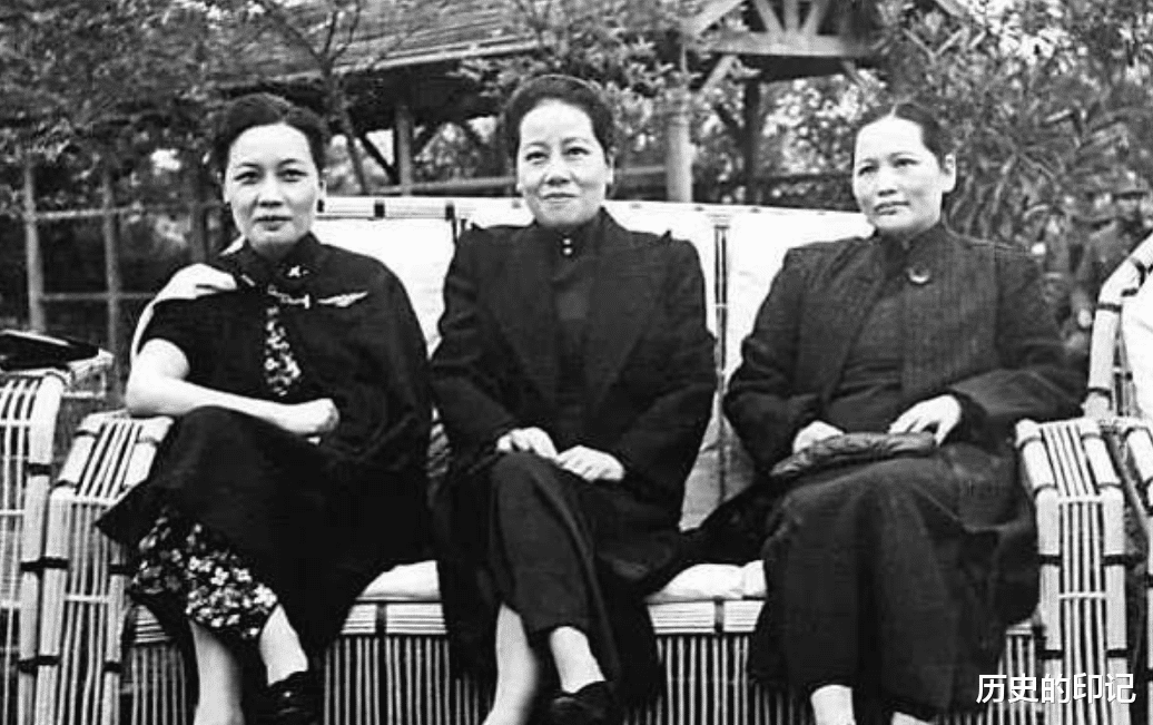 「宋庆龄」看了美国的宋美龄墓地，再看中国的宋庆龄墓地，不由感叹差别真大