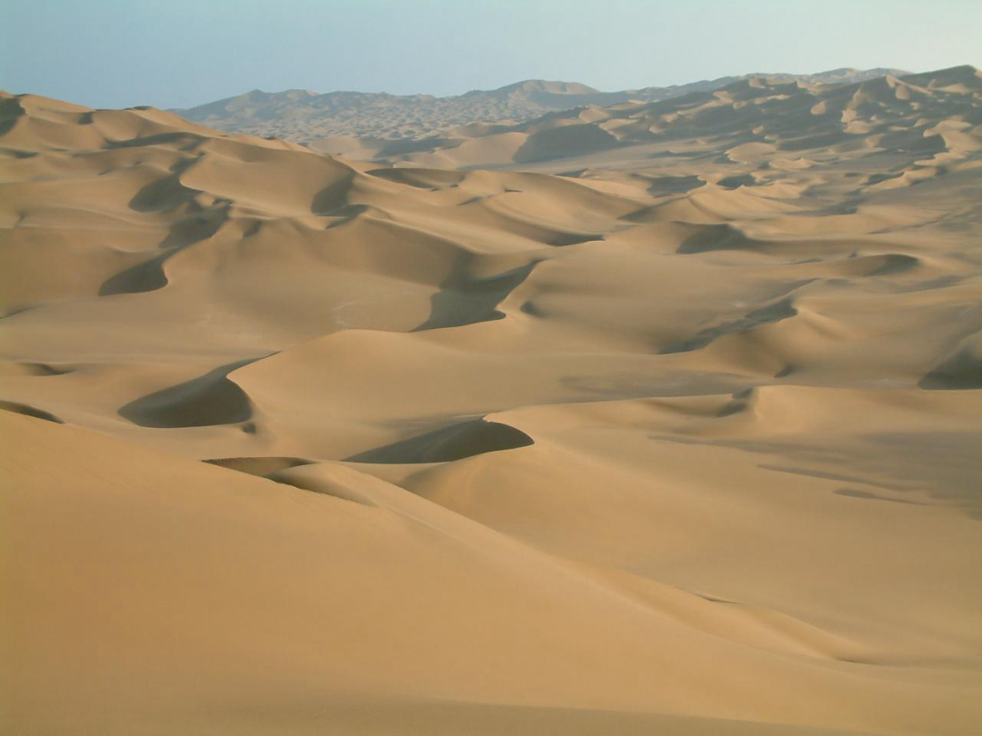 「太空」沙子成为稀少资源？为什么不开发沙漠中的沙子呢？