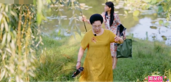 【】伊能静反复无常，前脚让婆婆去钓鱼，后脚却批评婆婆不懂事