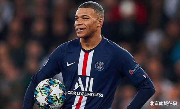 巴塞罗那@细数当今世界足坛最贵11人阵容，可能只有门将是你不太熟的