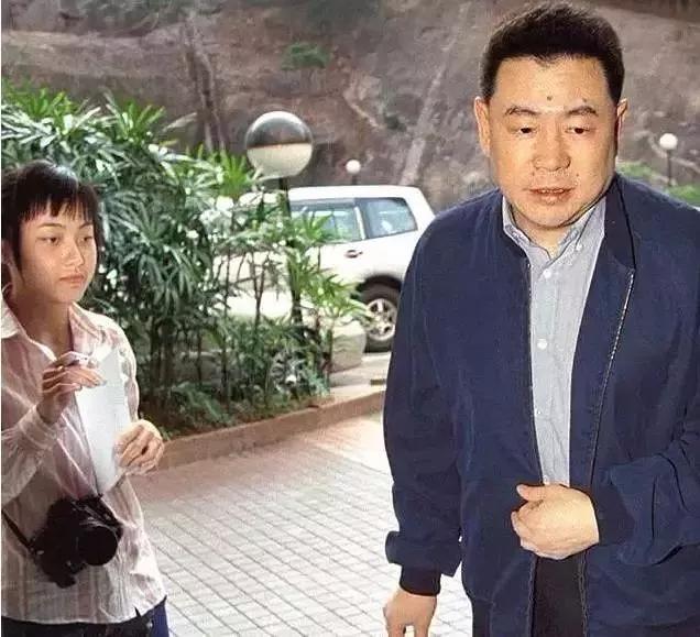 甘比：400亿家产，全给她了？