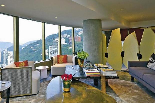 香港▲参观关之琳在香港的豪宅，总造价超过1亿，难怪57岁也不急结婚了