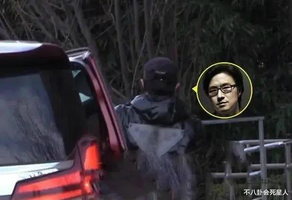 章子怡|章子怡怀三胎？小腹微隆扶腰走路，半年前刚为汪峰高龄产子