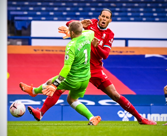 利物浦|利物浦5-0发现一大惊喜！19岁天才值得信赖，有望成范戴克接班人