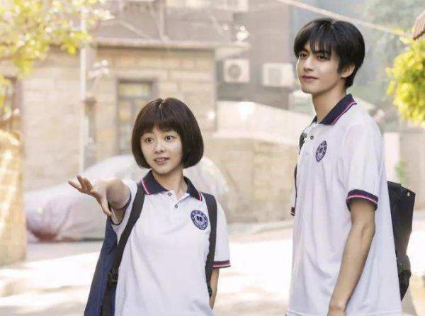 以家人之名|以家人之名：李尖尖才是最有钱的，一个木雕就赚到别人的年薪