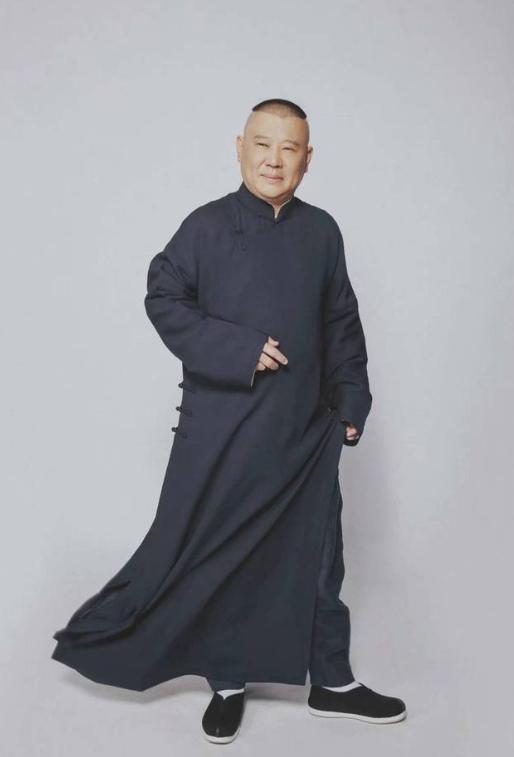 「郭德纲」被爱徒背叛,看妻子下跪,自己失控落泪,郭德纲的报复真“解恨”