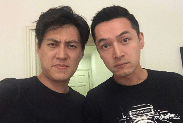 靳东|胡歌去北京不喜欢住酒店，就喜欢住靳东家，原因很搞笑