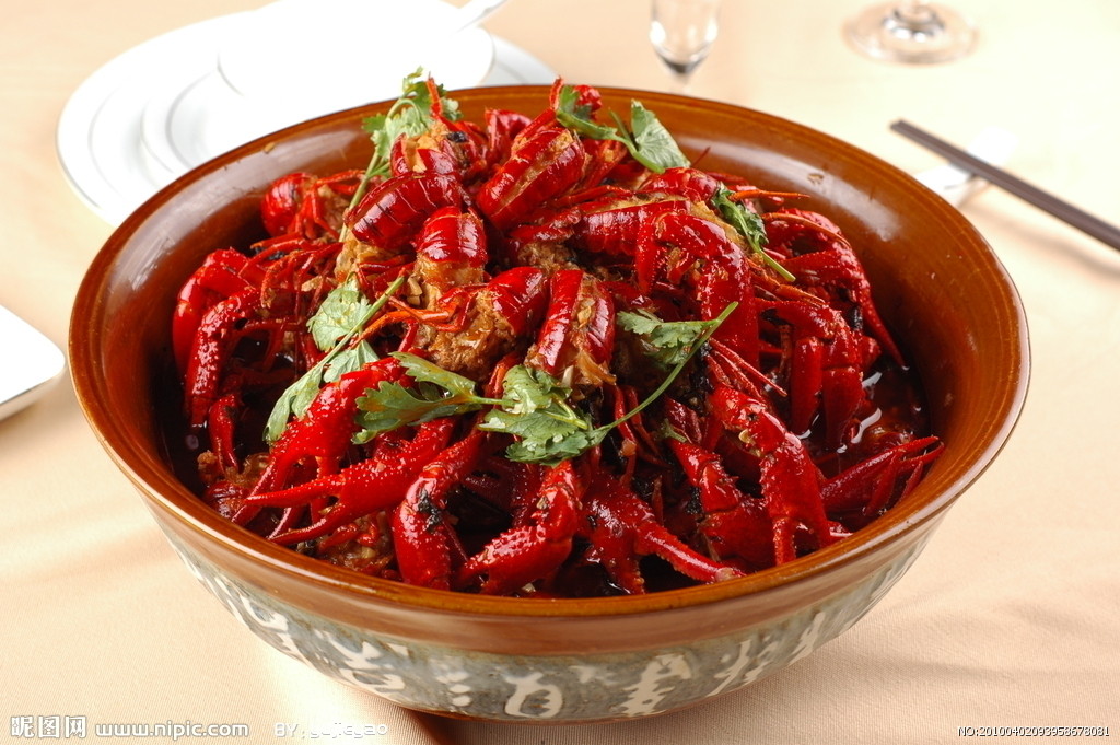 环球品鉴 无辣不欢的湖南人，他们一日三餐都吃什么？广东人：有点不敢去了