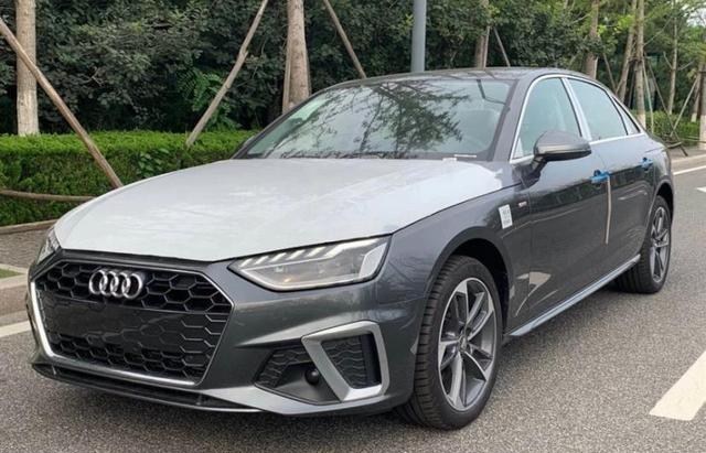 宝马320|纠结！宝马320和奥迪A4L价格相仿，到底应该买谁呢？