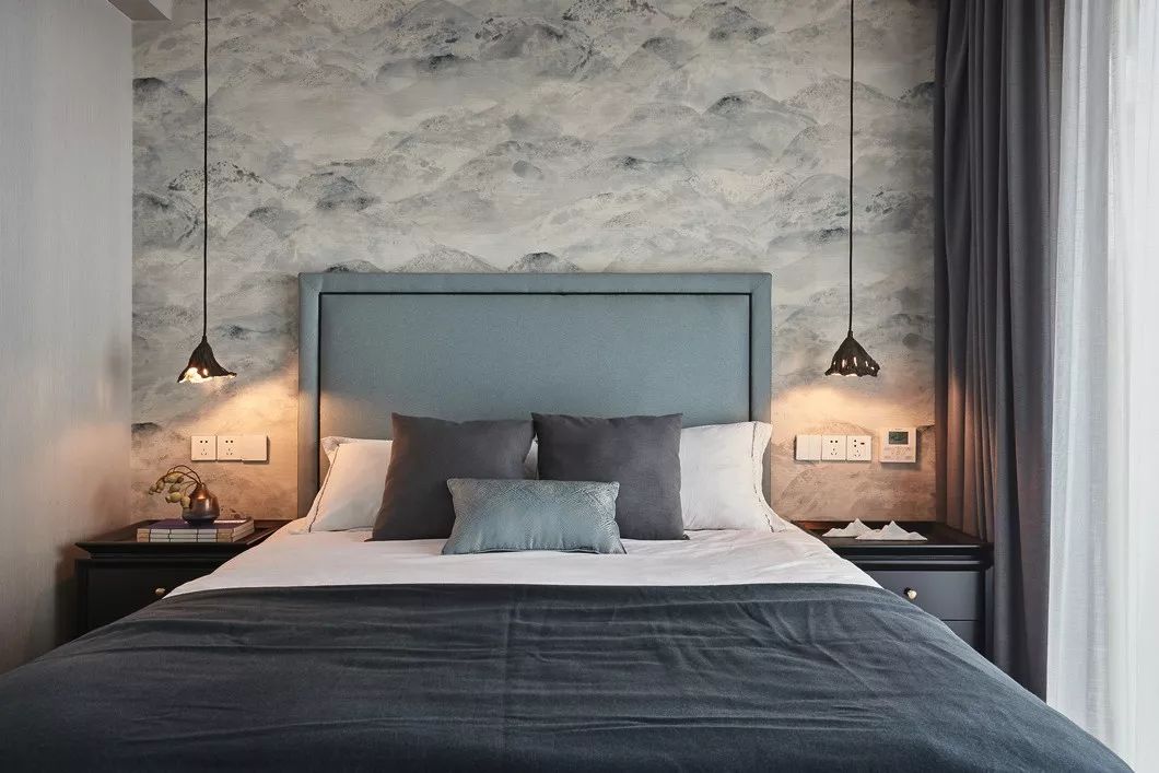 『』背景墙石膏线out了，现在流行这样设计