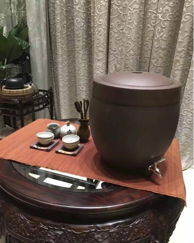 |参观王楠如今住的豪宅，刘国梁经常上门做客，装修很有文化内涵