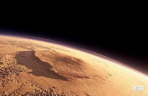 【天文】时空穿越真的存在？女子称从火星游来，而且还是3800年后的火星！