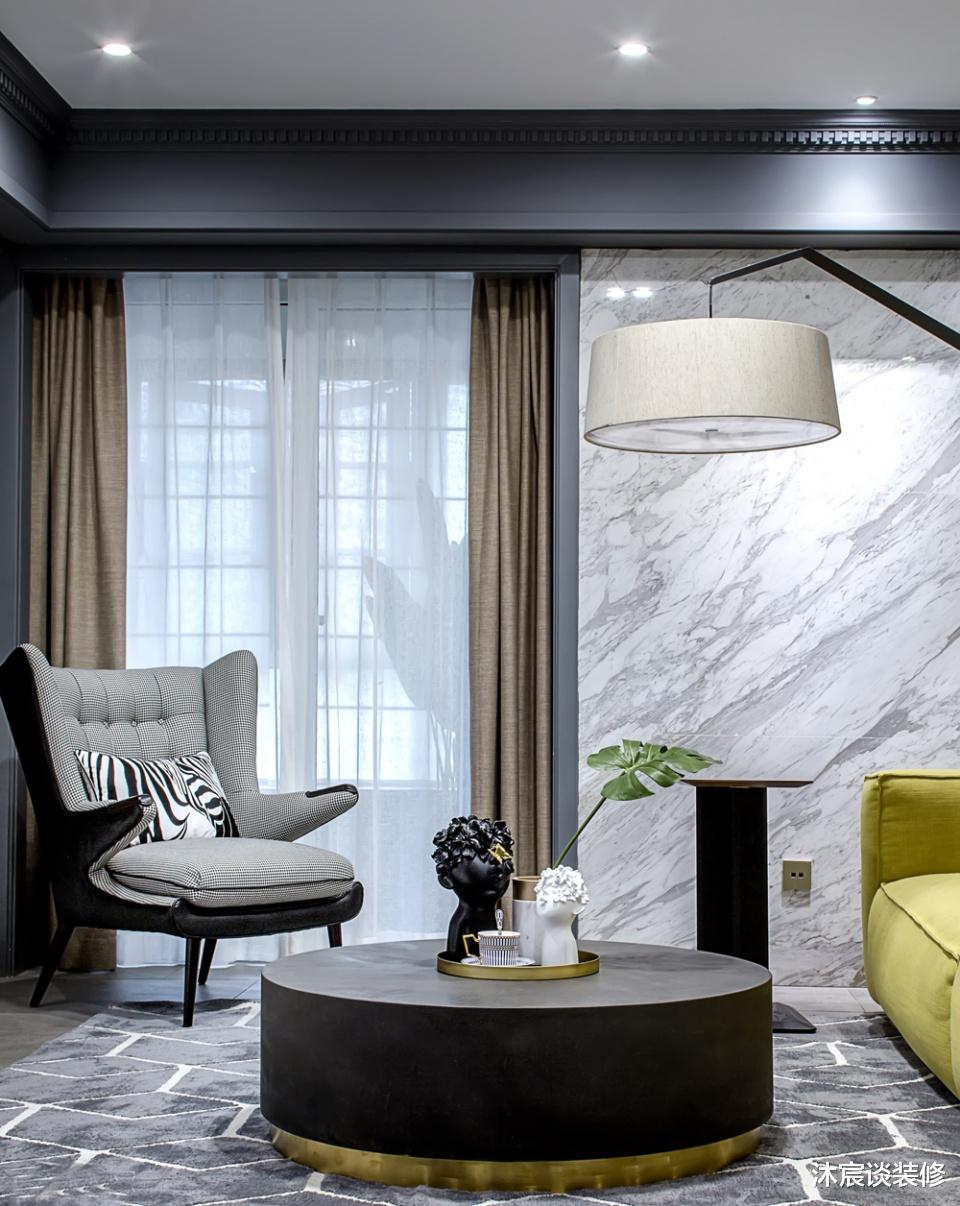 |她家的轻奢风，满屋的高级感让人一见钟情，全屋简约敞亮，很大气