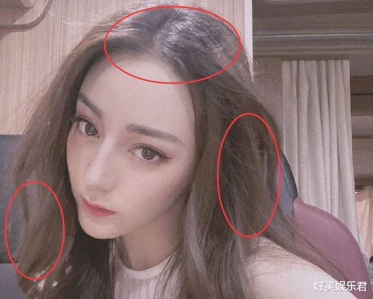 『迪丽热巴』迪丽热巴晒自拍美照，怼脸撩发放飞自我，这发量女孩们都羡慕了！