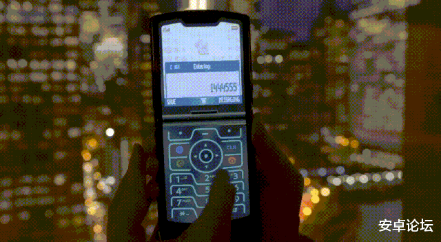 华为鸿蒙系统|摩托罗拉 razr 刀锋系列回归,这价格我哭了