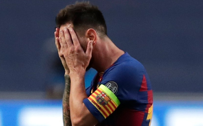 拜仁慕尼黑|欧冠冲上热搜榜第一！中国球迷熬夜目睹巴萨2-8，集体心疼梅西